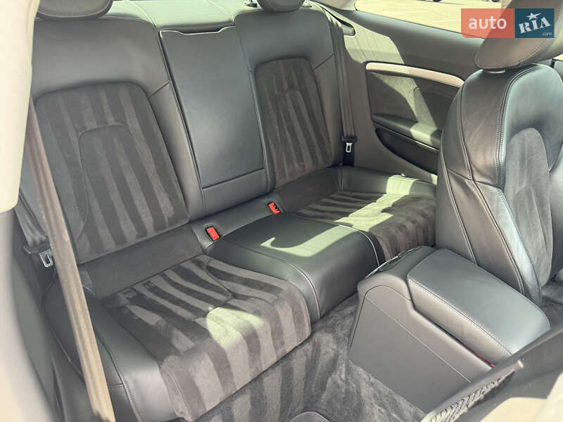 Купе Audi A5 2011 в Киеве