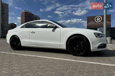 Купе Audi A5 2011 в 