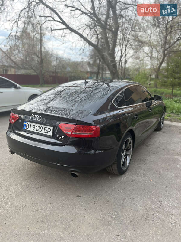 Купе Audi A5 2010 в Карловке