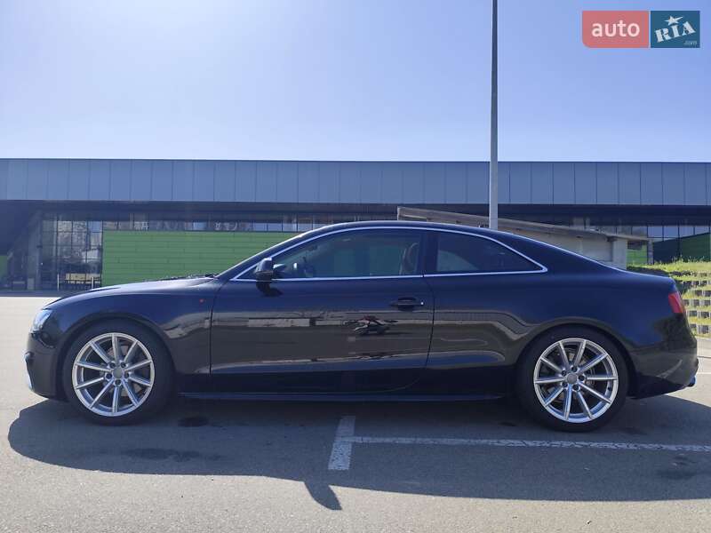 Купе Audi A5 2014 в Києві