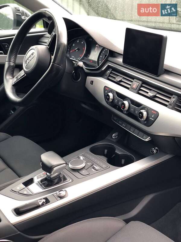 Купе Audi A5 2017 в Звягеле