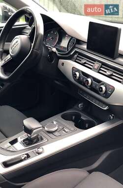 Купе Audi A5 2017 в 