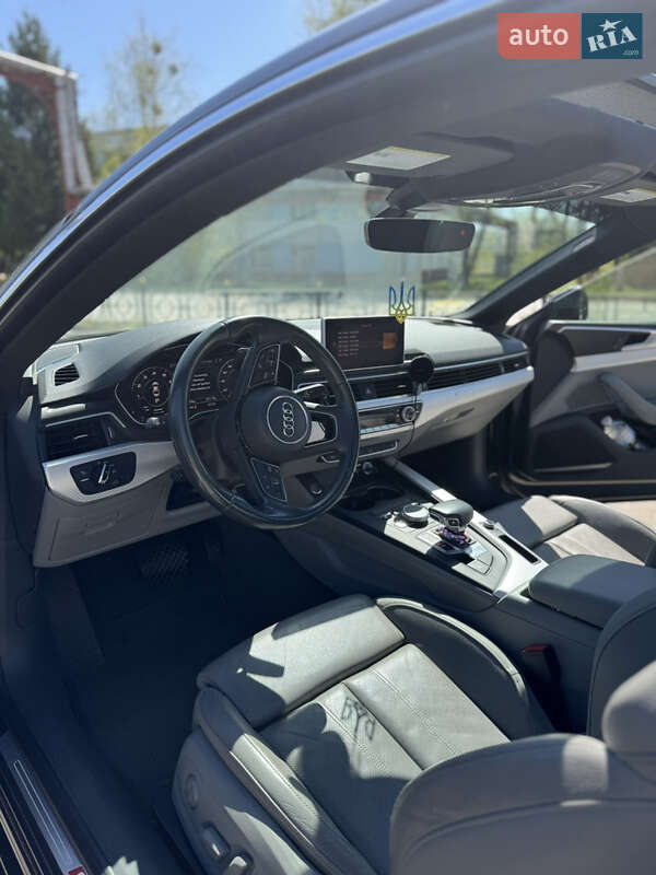 Купе Audi A5 2017 в Нетешине