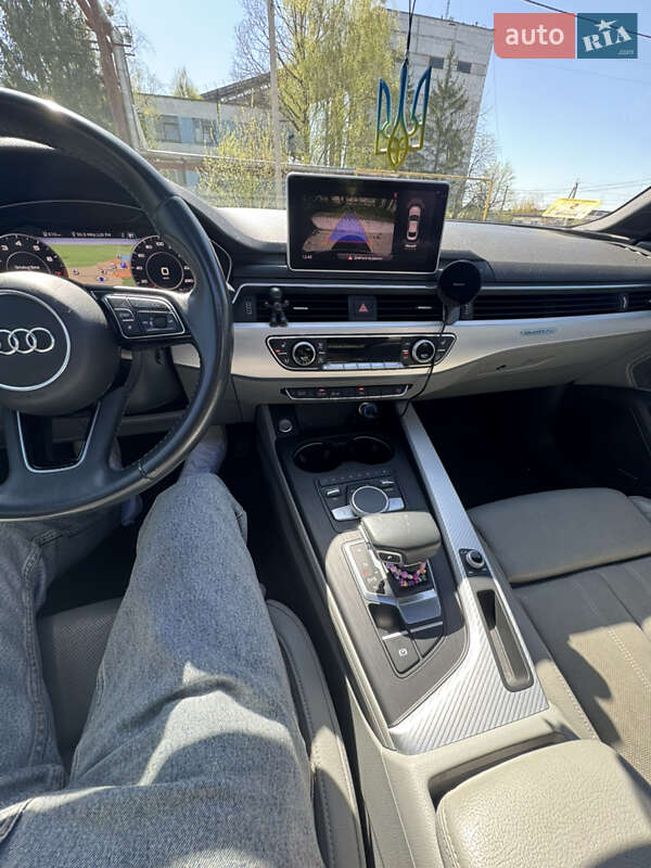 Купе Audi A5 2017 в Нетешине
