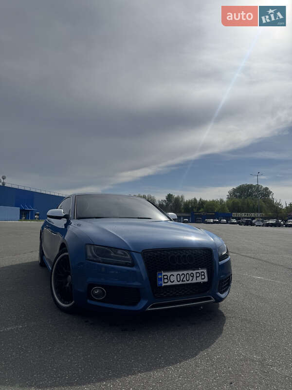 Купе Audi A5 2010 в Киеве