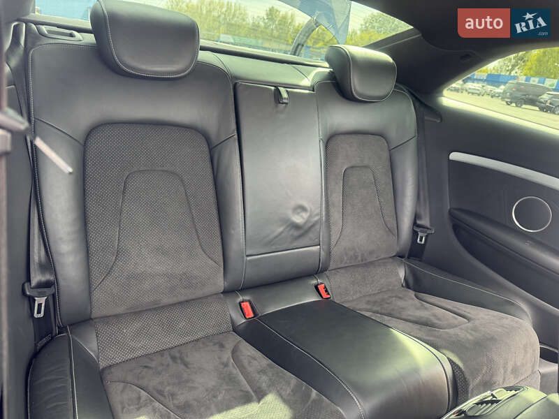 Купе Audi A5 2010 в Киеве