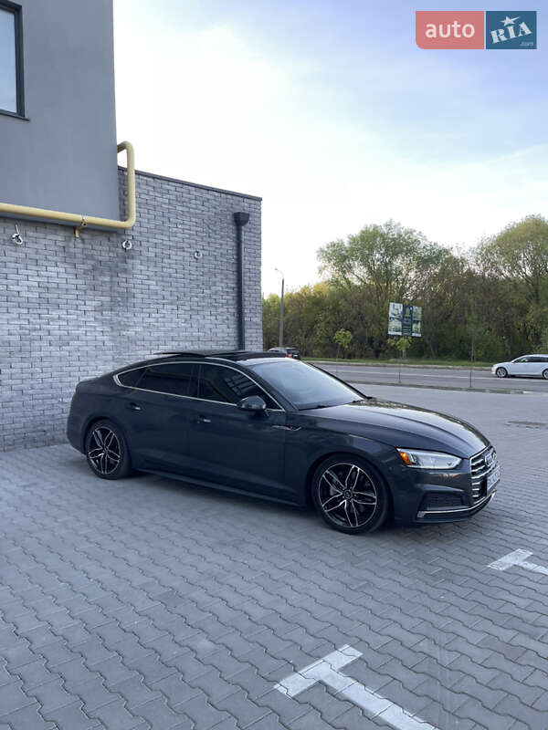 Купе Audi A5 2017 в Хмельницком