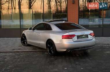 Купе Audi A5 2011 в 