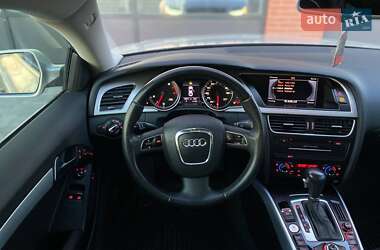 Купе Audi A5 2011 в 