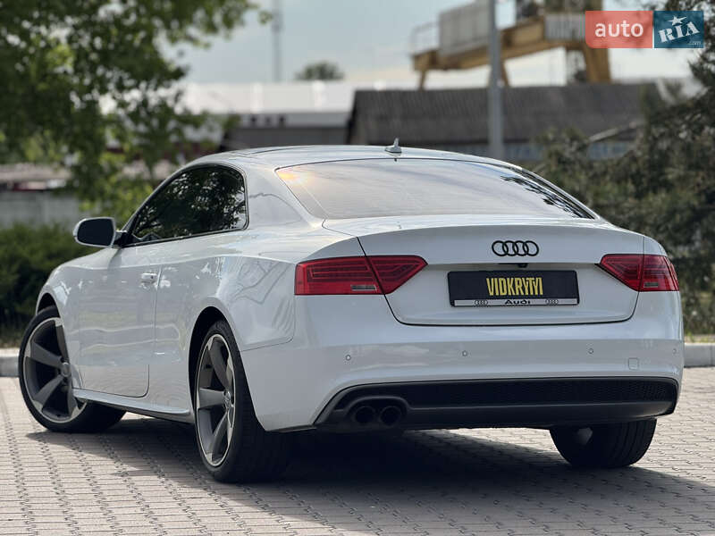 Купе Audi A5 2015 в Киеве