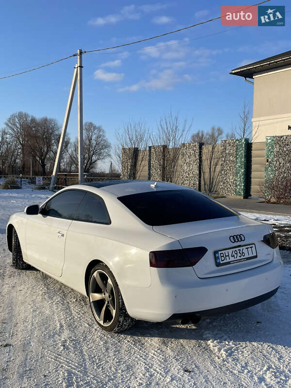 Купе Audi A5 2013 в Киеве