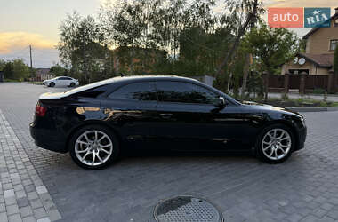 Купе Audi A5 2010 в 