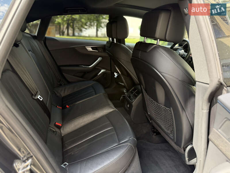 Купе Audi A5 2018 в Киеве фото 10 Купе Audi A5 2018 в Киеве
