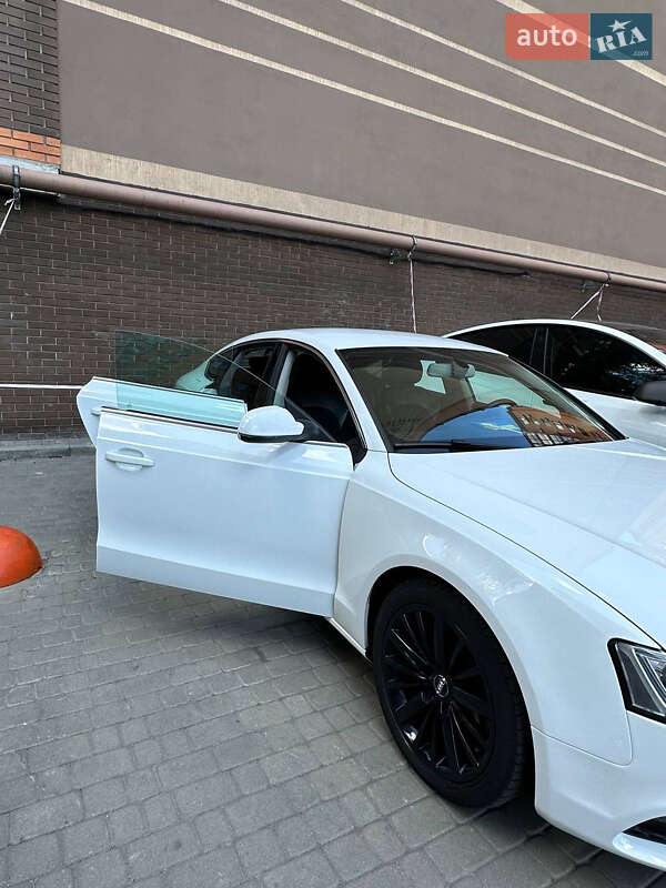 Купе Audi A5 2012 в Львове