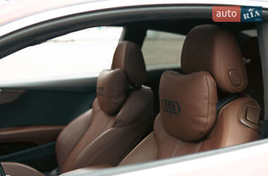 Купе Audi A5 2017 в 