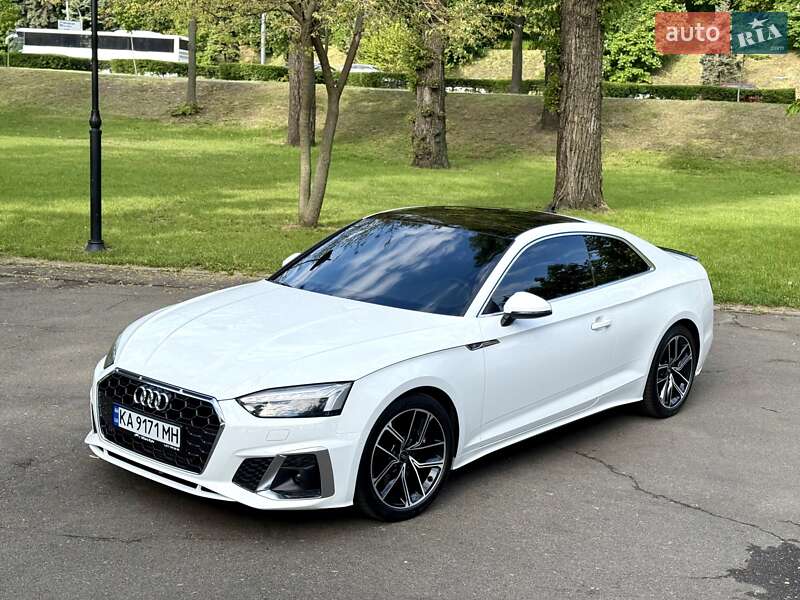 Купе Audi A5 2023 в Киеве