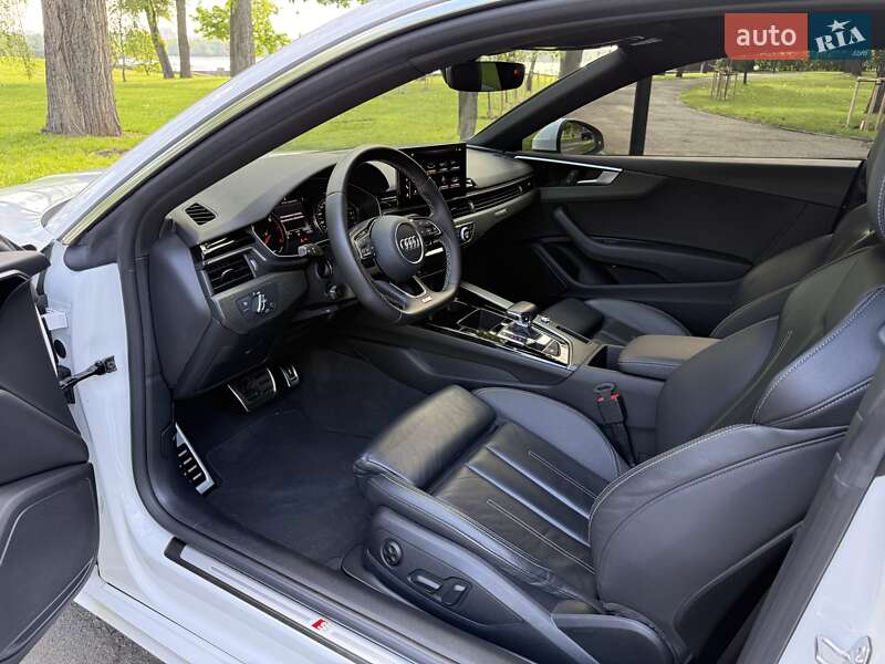 Купе Audi A5 2023 в Киеве