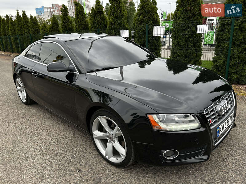 Купе Audi A5 2011 в 