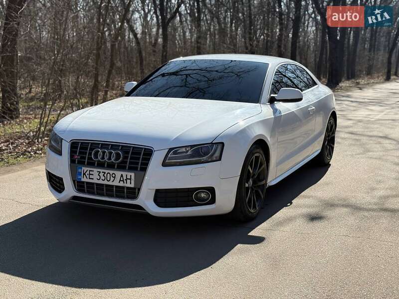 Купе Audi A5 2010 в Днепре