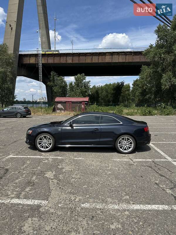 Купе Audi A5 2012 в Києві