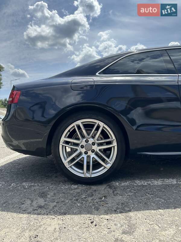 Купе Audi A5 2012 в Києві