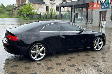 Купе Audi A5 2010 в 