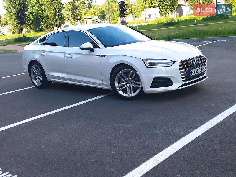 Купе Audi A5 2017 в 