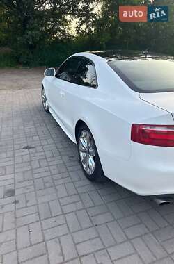 Купе Audi A5 2009 в 