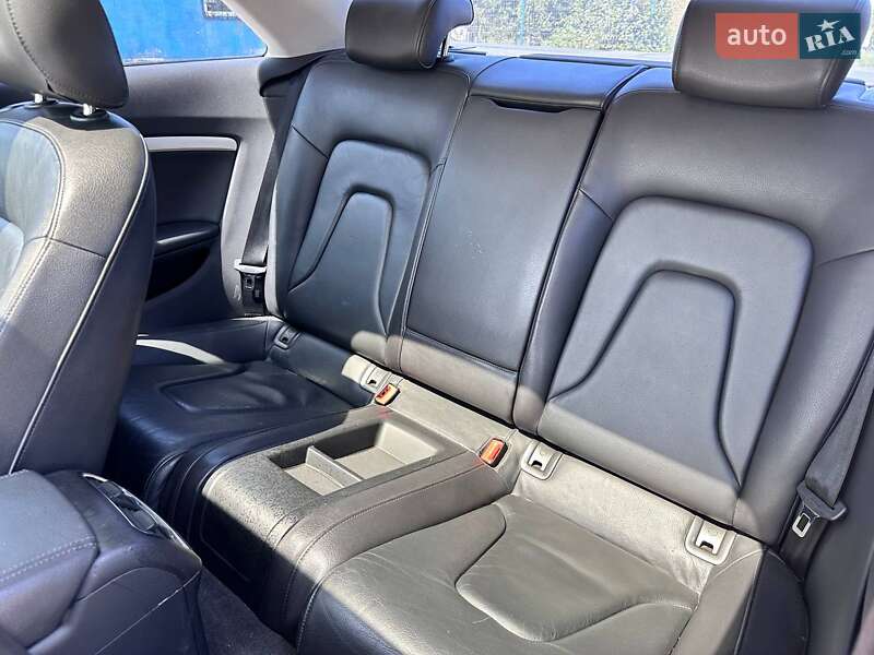 Купе Audi A5 2010 в Кропивницком