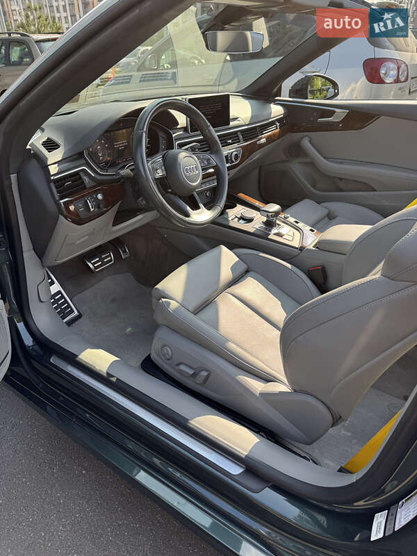 Кабриолет Audi A5 2017 в Киеве