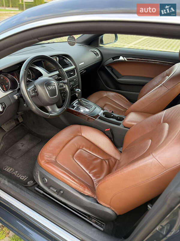 Купе Audi A5 2009 в Херсоне