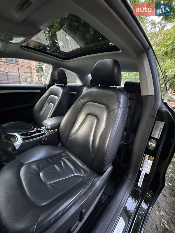 Купе Audi A5 2010 в Львове