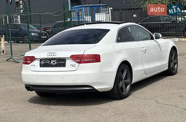 Купе Audi A5 2011 в 