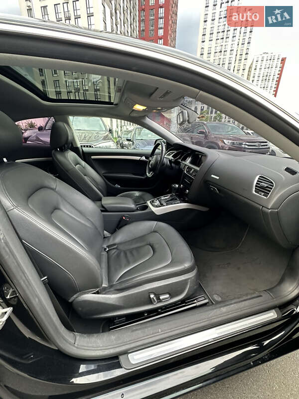 Купе Audi A5 2012 в Киеве