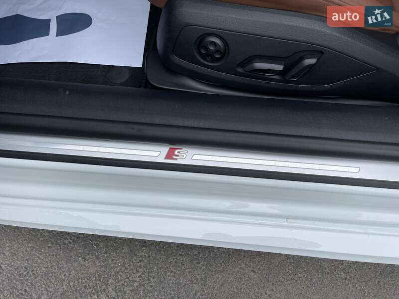 Кабріолет Audi A5 2022 в Києві