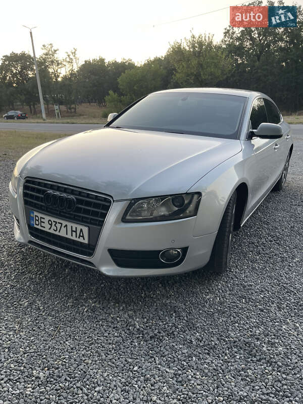 Купе Audi A5 2011 в Вознесенске