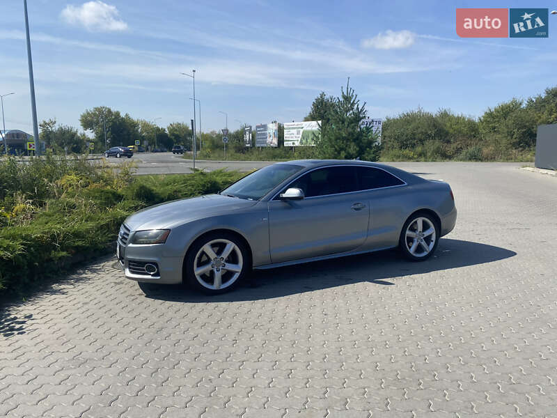 Купе Audi A5 2010 в Ужгороде