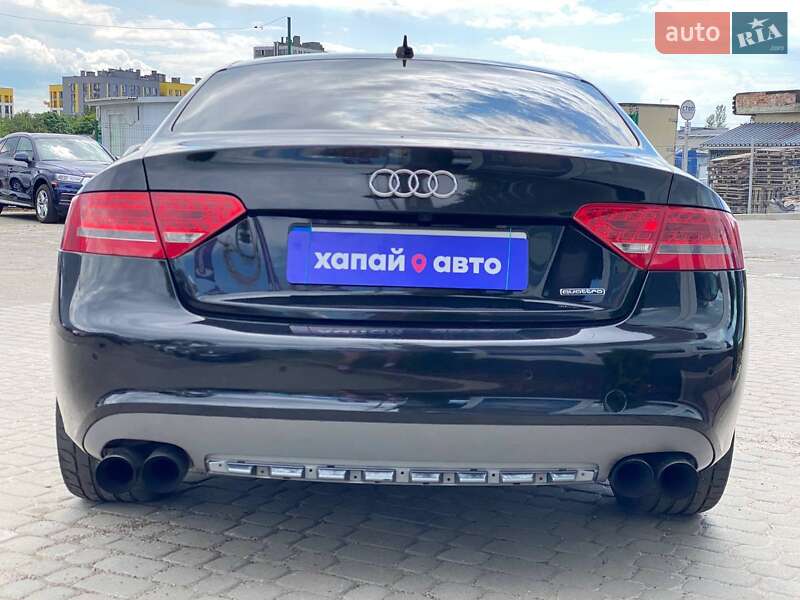 Купе Audi A5 2011 в Львове