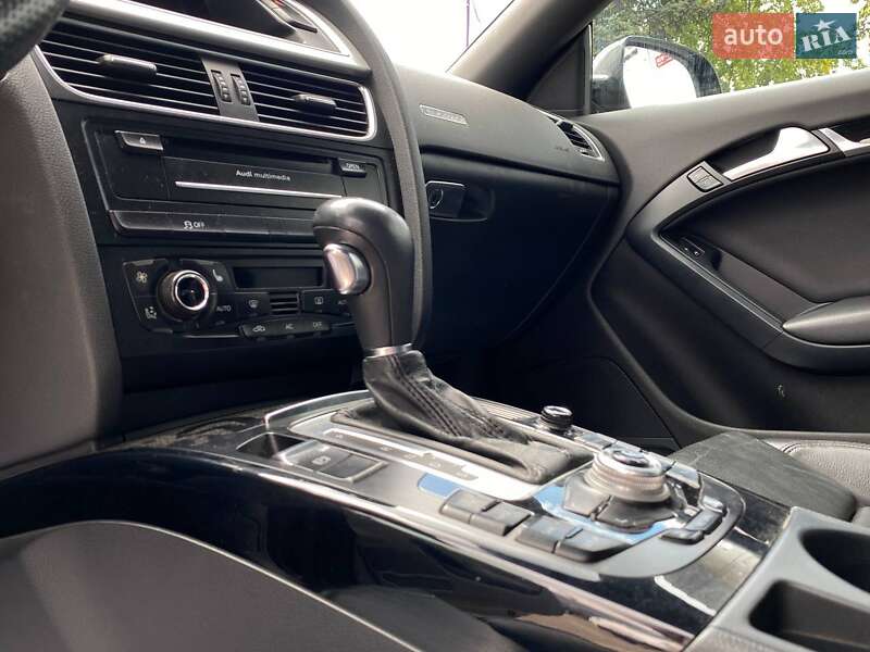 Купе Audi A5 2011 в Львове