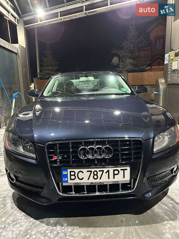 Купе Audi A5 2011 в 