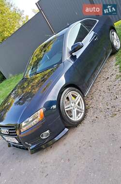 Купе Audi A5 2011 в 