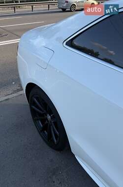 Купе Audi A5 2015 в 