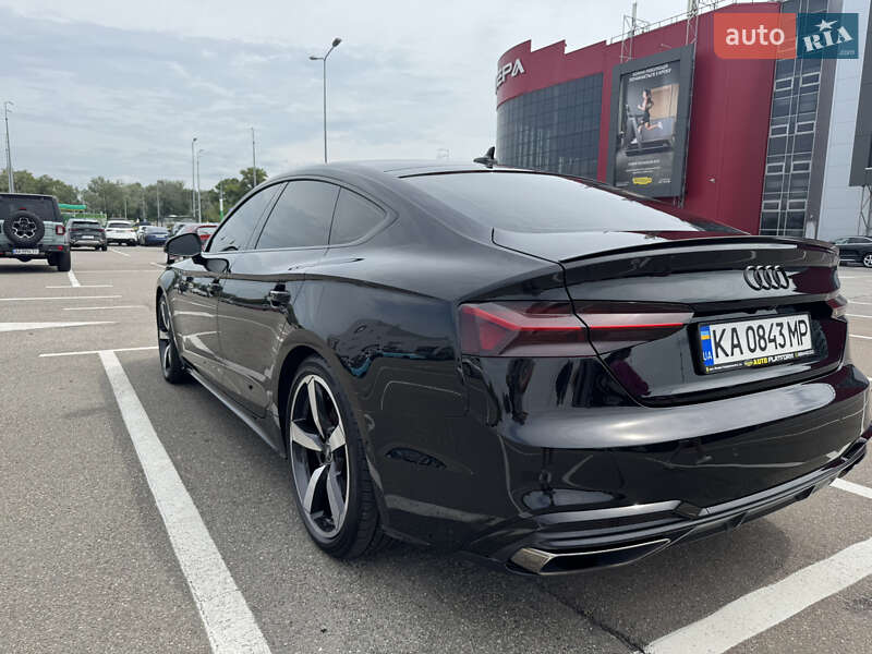 Лифтбек Audi A5 2022 в Киеве