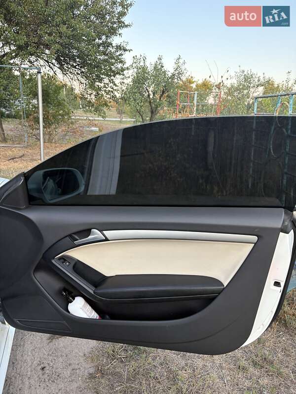 Купе Audi A5 2010 в Днепре