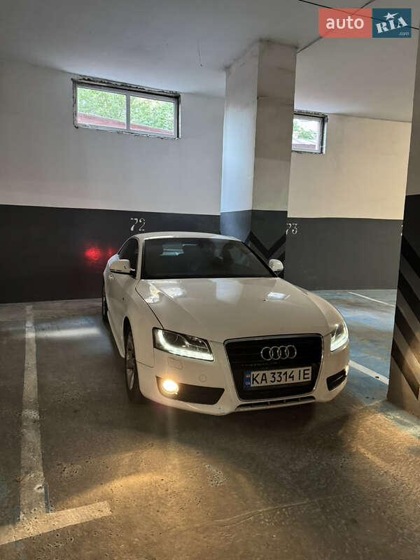 Купе Audi A5 2008 в 
