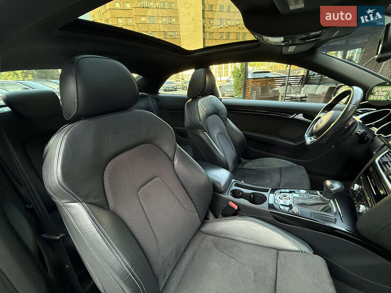 Купе Audi A5 2015 в Киеве