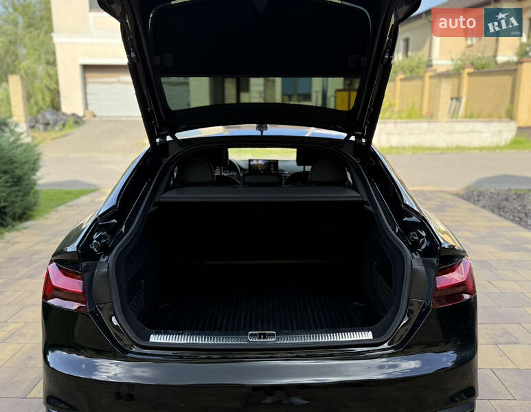 Лифтбек Audi A5 2020 в Киеве