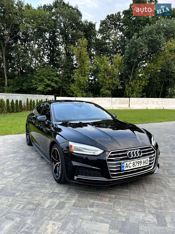 Лифтбек Audi A5 2017 в 