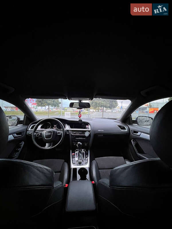 Купе Audi A5 2010 в Хмельницком