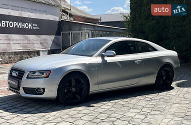 Купе Audi A5 2011 в 